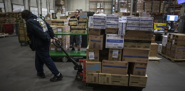 Hospitals Confront Their Climate Achilles Heel: Supply Chains 1 Hospitals Confront Their Climate Achilles Heel: Supply Chains